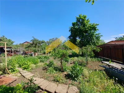 Casa la sol de vanzare in Vladimirescu - foto 4