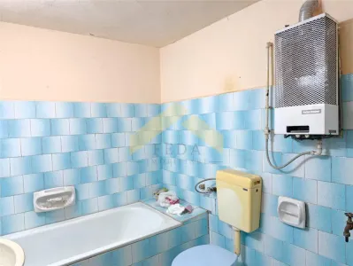 Casa la sol de vanzare in Vladimirescu - foto 8