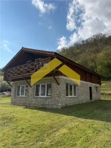Cabana din piatra de codru si busteni pe Clisura Dunarii, Caraș-Severin - Sfanta Elena