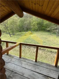 Cabana din piatra de codru si busteni pe Clisura Dunarii, Caraș-Severin - foto 18