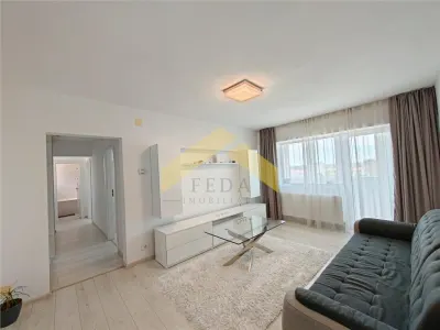 Apartament 3 camere de vanzare zona Bancilor - Arad