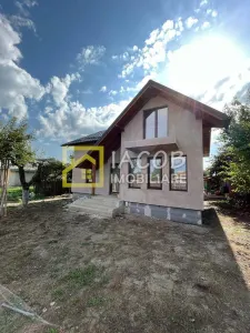 Casa la gri si teren 1070 mp, loc Dumbrava(Itesti), jud Bacau - foto 4