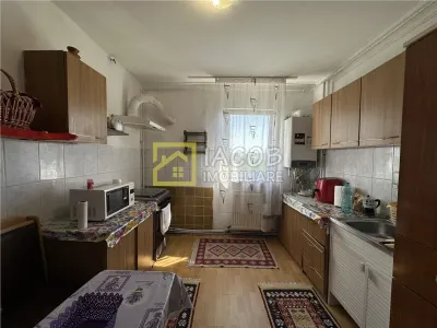 Apartament 3 camere decomandate – Str. Metalurgiei, Bacău - foto 11