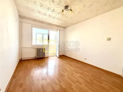 Apartament 3 camere, str. Milcov, Bacau - foto 8
