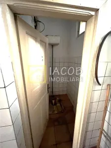 Spatiu comercial si apartament 2 camere de inchiriat, str. Bucegi, zona Narcisa - Bacau - foto 7