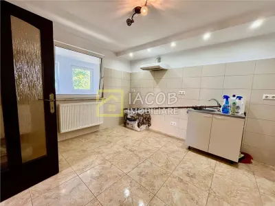 Casa P+M, loc. Faraoani, jud. Bacau - foto 12
