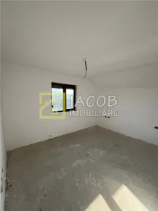Casa ''''la gri'''' P+M, Dumbrava -Itesti, jud Bacau - foto 5