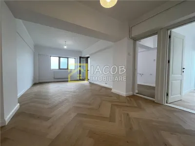 Apartament 2 camere, bdul Unirii, Parcul Catedralei - Bacau