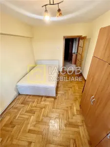 De inchiriat, apartament doua camere, langa liceul Vranceanu - Parcul Catedralei - foto 3