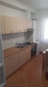 De inchiriat: Apartament cu 2 camere in zona Centrala - foto 4