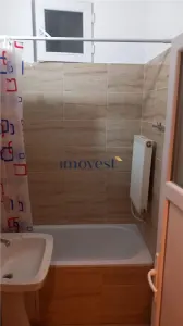 De inchiriat: Apartament cu 2 camere in zona Central - foto 9