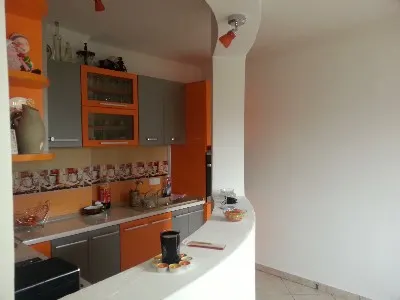 Casa  de vanzare - foto 2