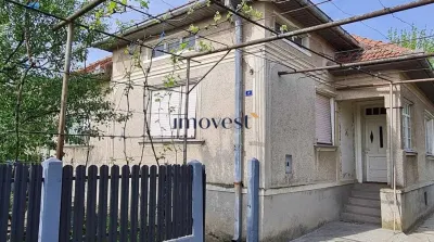 Casa de vanzare in Mediesu Aurit - foto 2