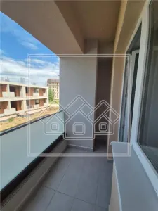 Ap. decomandat, 3 camere, logie 13,4 mp, bloc nou, lift - foto 8