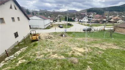 Teren in mijlocul satului Vale - pretrabil casa - utilitati la poarta - Sibiu