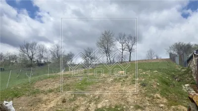 Teren in mijlocul satului Vale - pretrabil casa - utilitati la poarta - foto 2