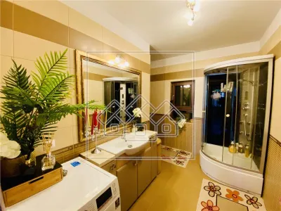 Casa individuala - 197 mp utili, teren 407 mp, 5 camere - Sura Mare - foto 13