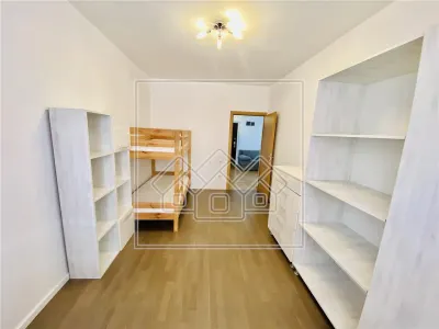 Ap cu 3 camere, balcon, predare la cheie, Strand II - foto 11