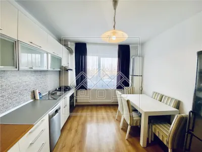 Ap cu 3 camere, balcon, predare la cheie, Strand II - foto 5