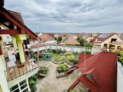 Casa individuala de vanzare - 7 camere, 278 mp utili - Strand - foto 2