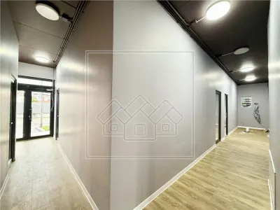Spatiu comercial de vanzare in Sibiu - 7 camere - nou, la cheie - foto 5