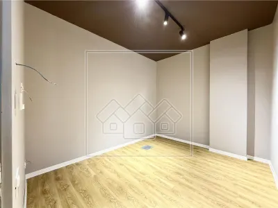 Spatiu comercial de vanzare in Sibiu - 7 camere - nou, la cheie - foto 6