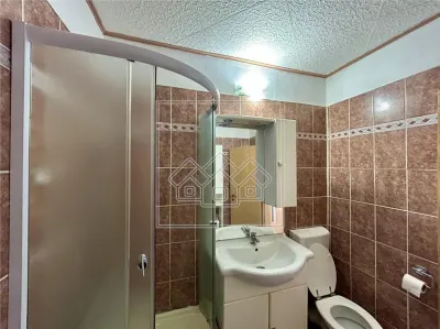 Apartament 2 camere, decomandat, la cheie, zona buna - foto 15