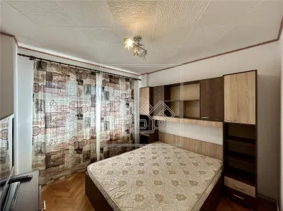 Apartament 2 camere, decomandat, la cheie, zona buna - foto 4