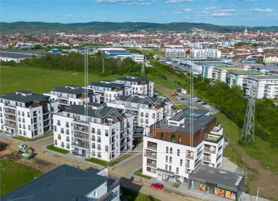 Apartament 3 camere, balcon, bloc nou, lift, boxa la subsol - Sibiu