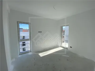 Ap. 2 camere, incalzire pardoseala, bloc nou cu lift, zona buna - foto 20