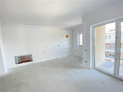 Ap. 2 camere, incalzire pardoseala, bloc nou cu lift, zona buna - foto 21
