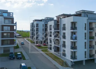 Apartament 2 camere, balcon, bloc nou, zona buna - foto 2