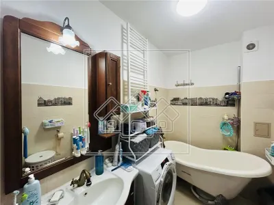 Ap 3 camere, balcon, mobilat modern, etaj 1, loc de parcare - foto 16