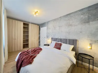 Penthouse mobilat complet, 4 camere si balcon, intabulat - foto 2