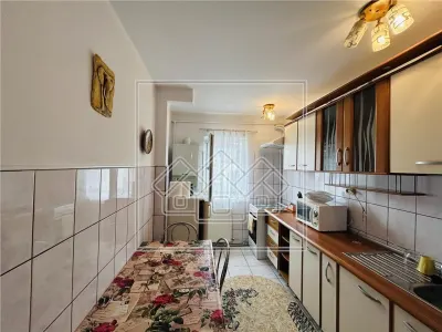 Ap decomandat, 3 camere, 2 balcoane, pivnita, Valea Aurie - foto 15