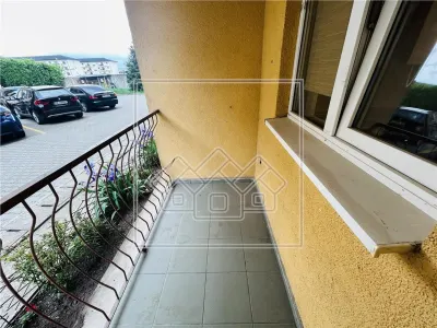 Apartament la cheie, 3 camere, balcon, zona Rahova - foto 14