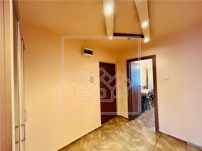 Ap decomandat, cu 3 camere si balcon, etaj 2/4, zona N. Iorga - foto 10