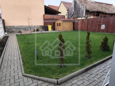 Casa individuala, la cheie, panouri solare, mobilata, utilata - foto 15