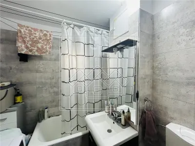 Ap cu 2 camere, pivnita, Etaj 2/5 - Zona Valea Aurie - foto 7