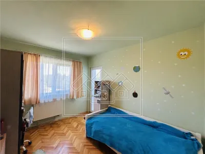 Apartament decomandat, 3 camere, 2 bai, 2 balcoane - Strand - foto 8