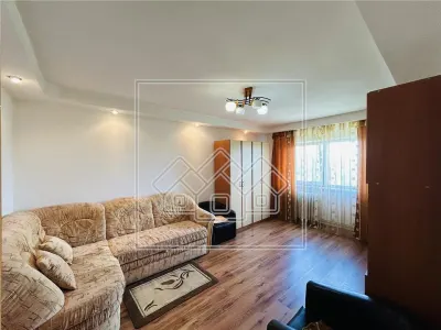 Ap decomandat, cu 2 camere, balcon - etaj 3/4 - Vasile Aaron - foto 4