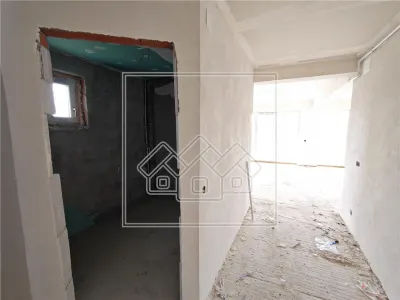 Ap de vanzare in Sibiu - 2 camere si 2 balcoane zona Turnisor - foto 3