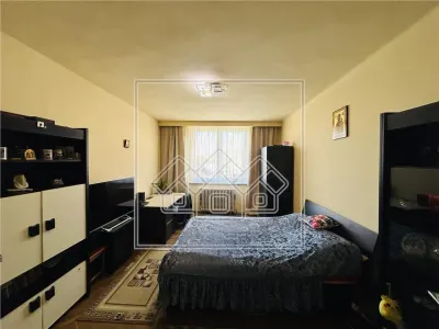 Casa individuala, cu 2 intrari separate, 235 mp utili + teren - foto 10
