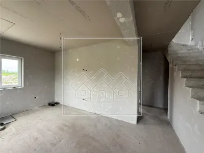 Casa tip duplex in Mohu, 4 camere, 145 mp utili, teren 195 mp - foto 2