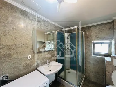 Penthouse spatios si modern, 160 mp utili + terasa spectaculoasa - foto 18