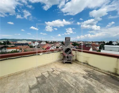 Penthouse spatios si modern, 160 mp utili + terasa spectaculoasa - foto 22