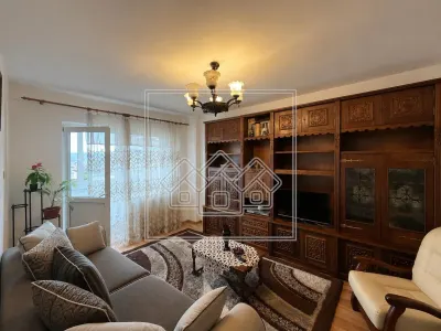 Ap decomandat, 4 camere, balcon - Zona Mihai Viteazu - foto 2