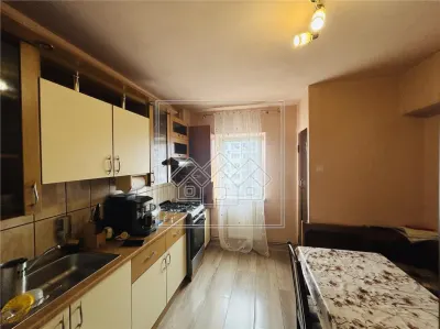 Ap decomandat, 4 camere, balcon - Zona Mihai Viteazu - foto 18