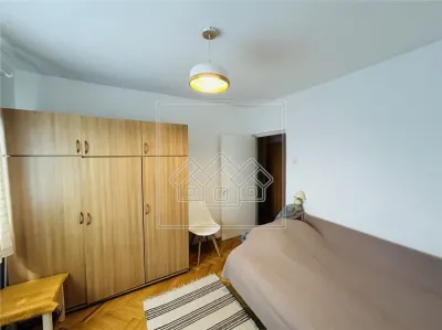 Apartament decomandat, 3 camere, 2 bai, balcon, etaj5/7 - Terezian - foto 15