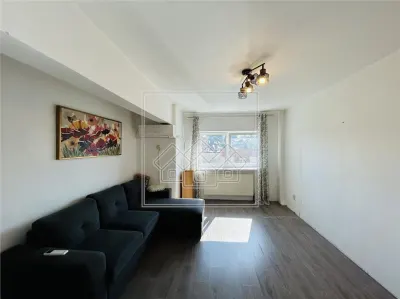 Apartament decomandat, cu 2 camere, 50 mp utili - Strand - foto 9